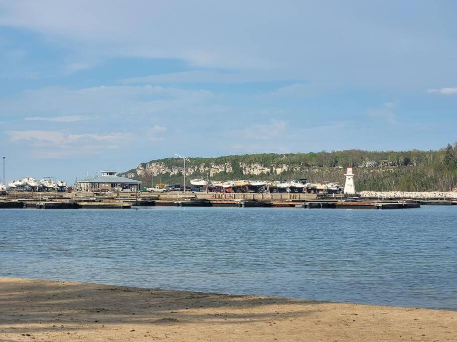 Family Friendly Cottage ☆Walking Distance To Beach Lion's Head Esterno foto